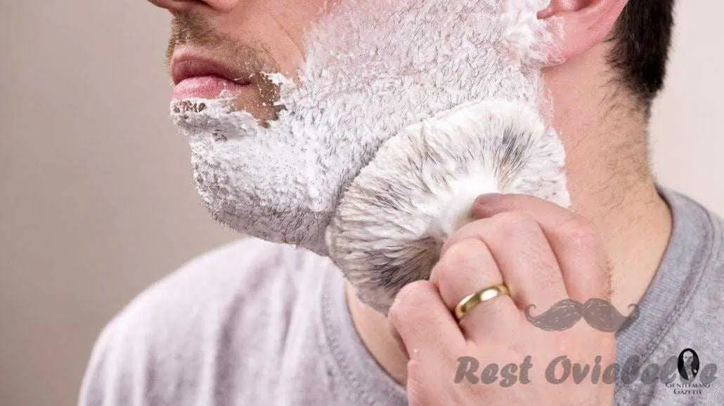 Building lather on the face using Best Shaving Brush
