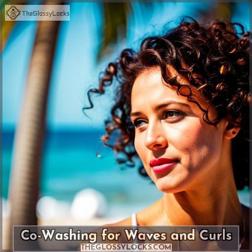 Co-Washing for Waves and Curls