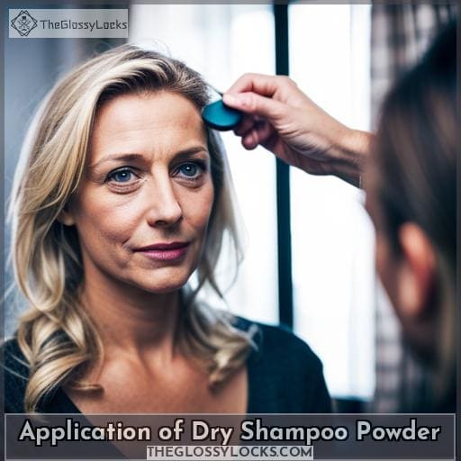 Application of Dry Shampoo Powder