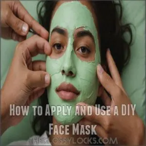 How to Apply and Use a DIY Face Mask