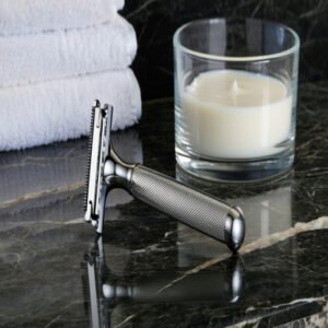 Single-blade Safety Razor Construction