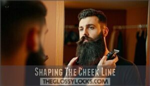 shaping the cheek line