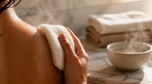 apply warm compresses apply warm compresses